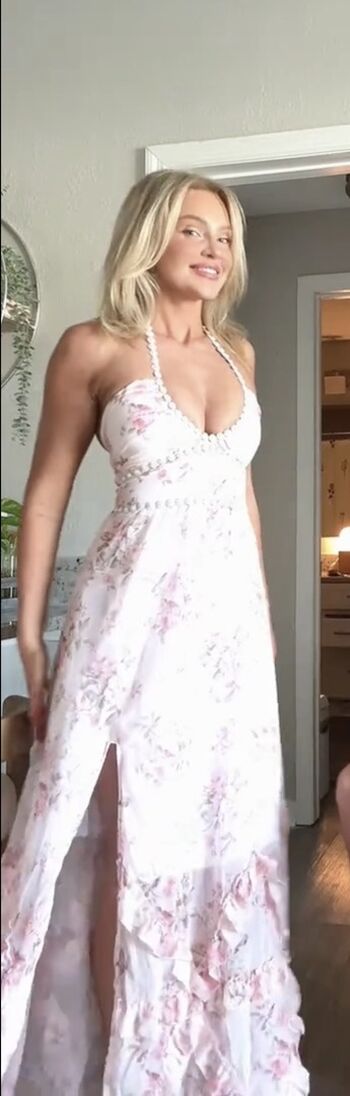 🔥 Hailey malles leaked private photo uncensored full
