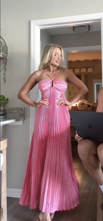 🔥 Hailey malles leaked private photo uncensored full