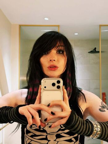 🔥 Ickypeach  page leaked private photo uncensored full