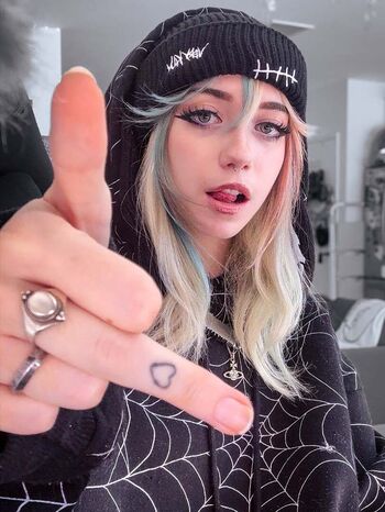 🔥 Iluvmeww page leaked private photo uncensored full