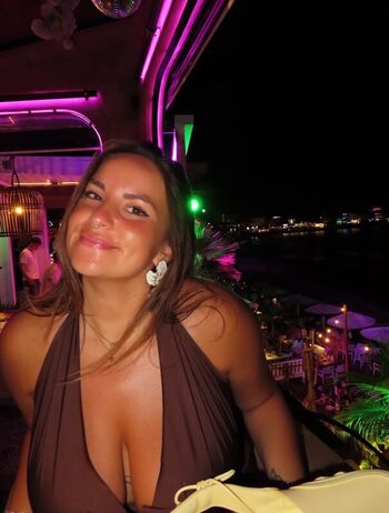 🔥 Italian girls page leaked private photo uncensored full