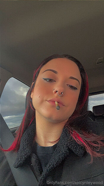 🔥 Itsrileywoods leaked private photo uncensored full