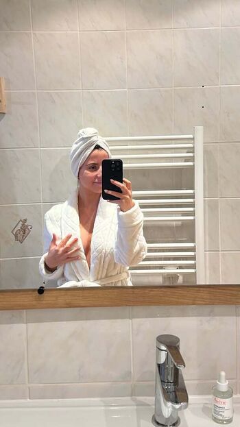 🔥 Julie czr page leaked private photo uncensored full