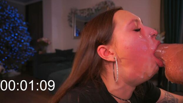 🔥 Karolineneuer page leaked private photo uncensored full