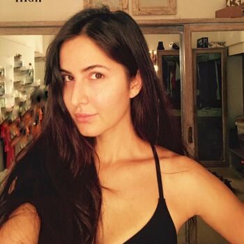 🔥 Katrina kaif page leaked private photo uncensored full