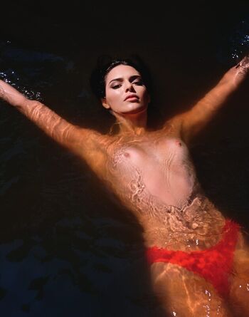 🔥 Kendall jenner  page leaked private photo uncensored full