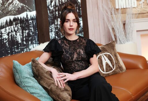 🔥 Kiernan shipka  page leaked private photo uncensored full