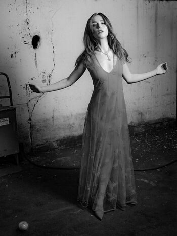 🔥 Kiernan shipka  page leaked private photo uncensored full