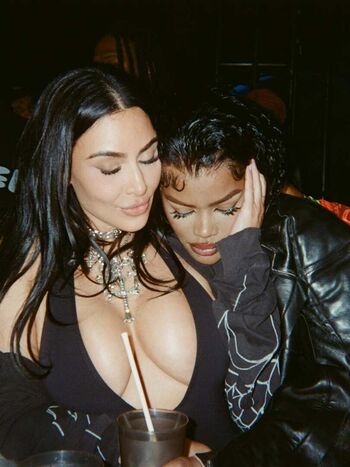 🔥 Kim kardashian  page leaked private photo uncensored full