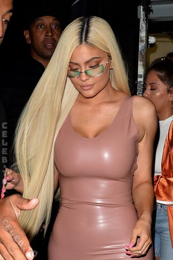 🔥 Kylie jenner  page leaked private photo uncensored full