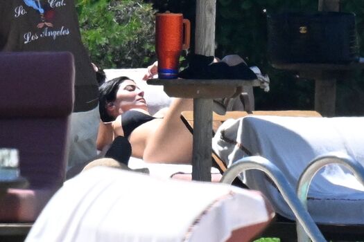 🔥 Kylie jenner  page leaked private photo uncensored full