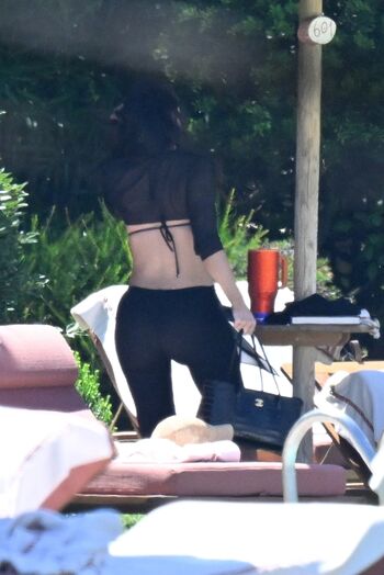 🔥 Kylie jenner  page leaked private photo uncensored full