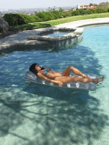 🔥 Kylie jenner  page leaked private photo uncensored full