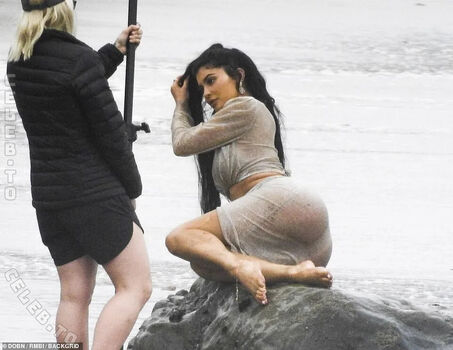 🔥 Kylie jenner  page leaked private photo uncensored full