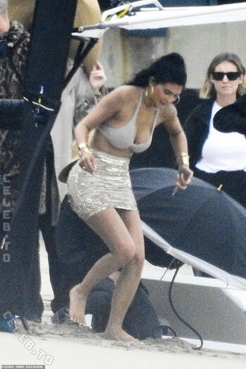 🔥 Kylie jenner  page leaked private photo uncensored full