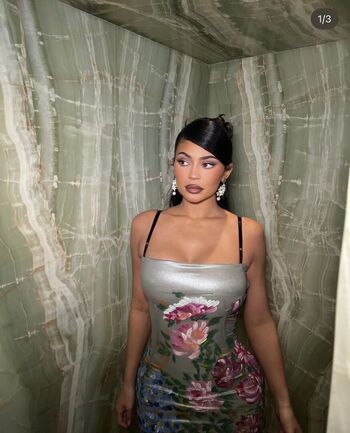 🔥 Kylie jenner  page leaked private photo uncensored full