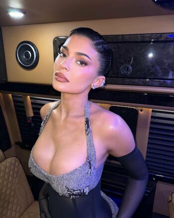🔥 Kylie jenner  page leaked private photo uncensored full