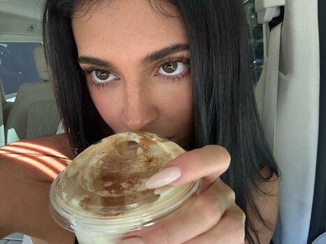 🔥 Kylie jenner  page leaked private photo uncensored full