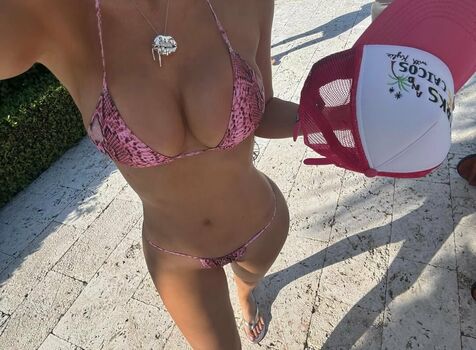 🔥 Kylie jenner  page leaked private photo uncensored full