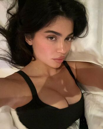 🔥 Kylie jenner  page leaked private photo uncensored full