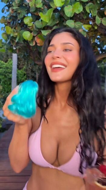 🔥 Kylie jenner  page leaked private photo uncensored full