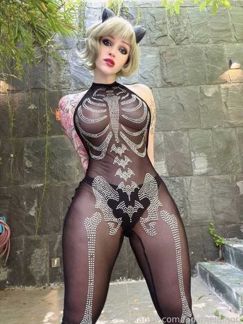🔥 Lady melamori  page leaked private photo uncensored full