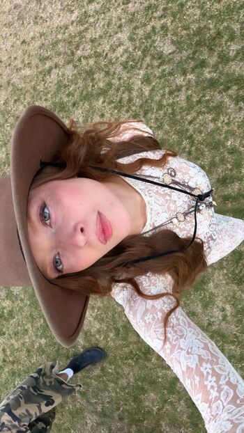 🔥 Larsen thompson leaked private photo uncensored full