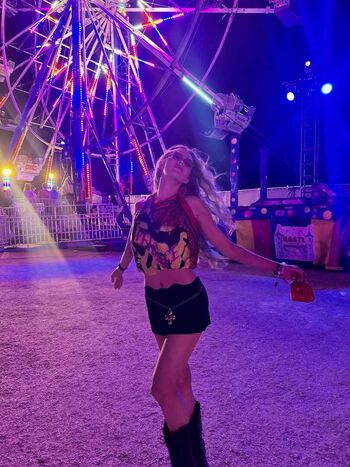 🔥 Larsen thompson leaked private photo uncensored full