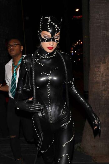 🔥 Latex fetish page leaked private photo uncensored full
