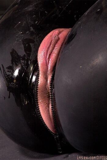 🔥 Latex fetish page leaked private photo uncensored full