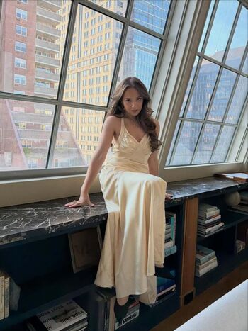 🔥 Laufey lin leaked private photo uncensored full