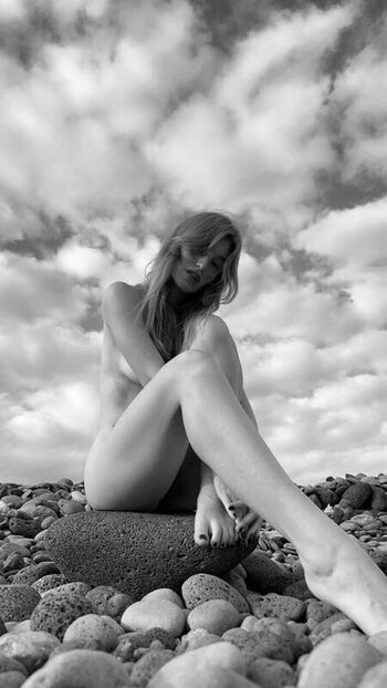 🔥 Laura wittner page leaked private photo uncensored full