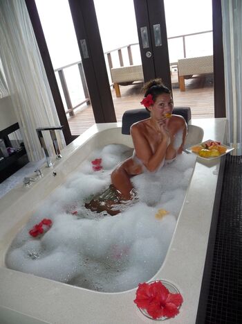 🔥 Laury thilleman page leaked private photo uncensored full