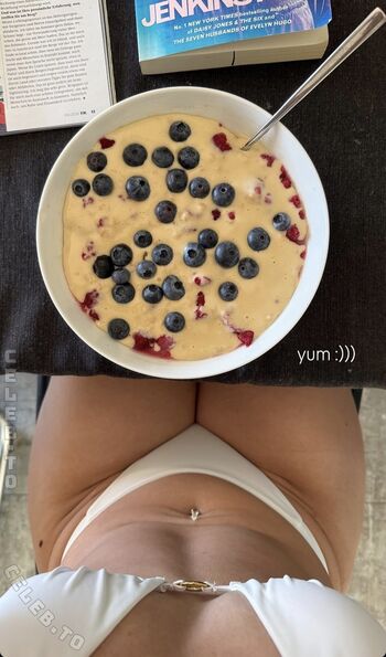 🔥 Leonie kommoss  page leaked private photo uncensored full