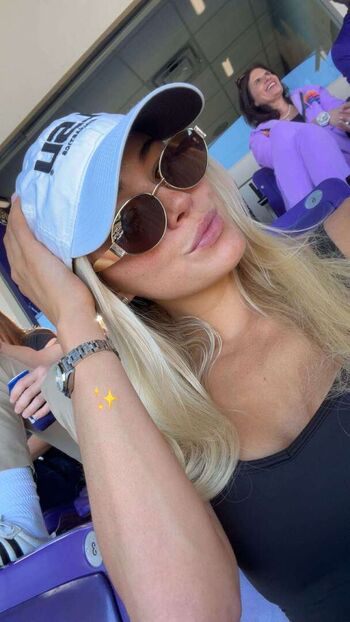 🔥 Livvy dunne  page leaked private photo uncensored full