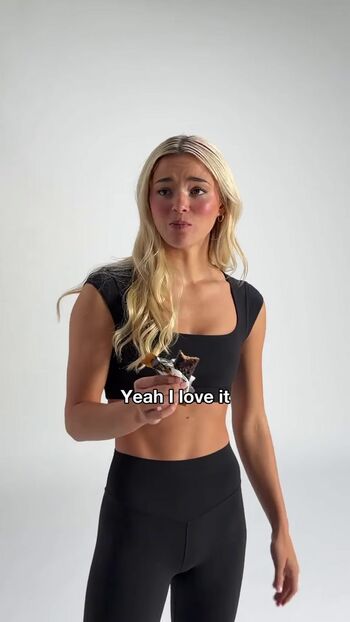 🔥 Livvy dunne  page leaked private photo uncensored full