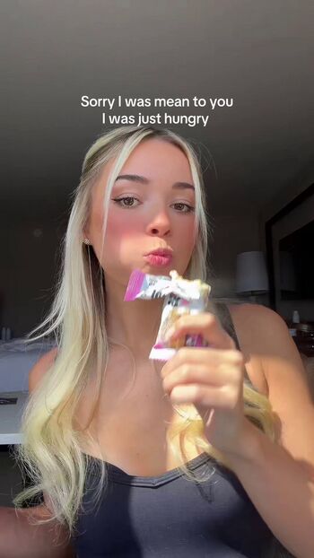 🔥 Livvy dunne  page leaked private photo uncensored full