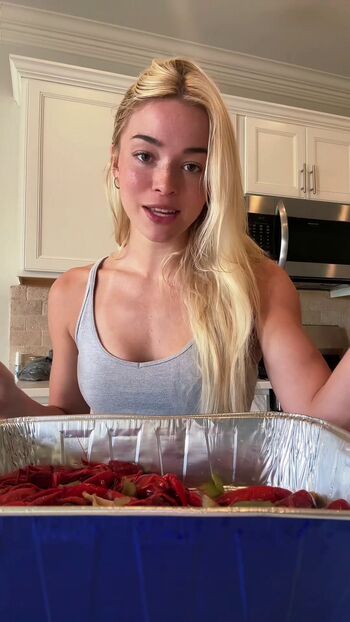 🔥 Livvy dunne  page leaked private photo uncensored full