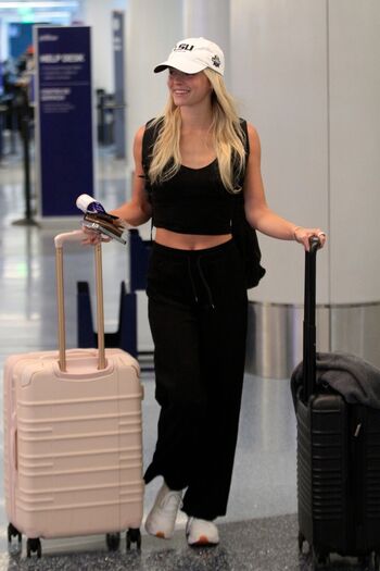 🔥 Livvy dunne  page leaked private photo uncensored full