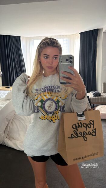 🔥 Livvy dunne  page leaked private photo uncensored full