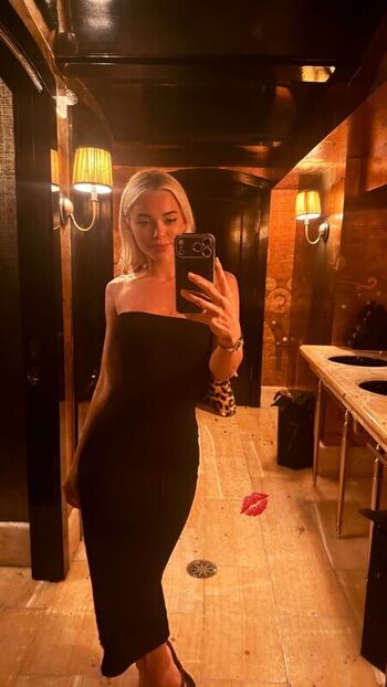 🔥 Livvy dunne  page leaked private photo uncensored full