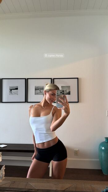 🔥 Livvy dunne  page leaked private photo uncensored full