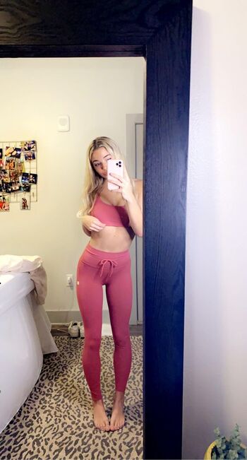 🔥 Livvy dunne  page leaked private photo uncensored full