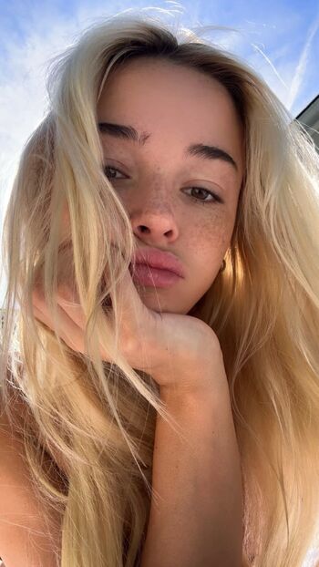 🔥 Livvy dunne  page leaked private photo uncensored full