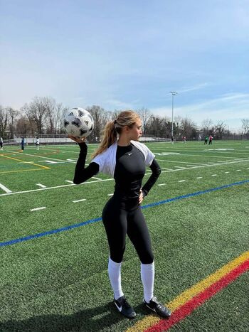 🔥 Lizzy greene leaked private photo uncensored full