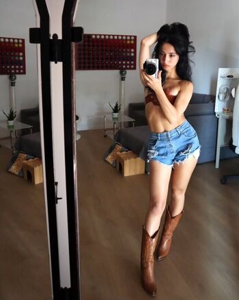 🔥 Lucrelisa leaked private photo uncensored full