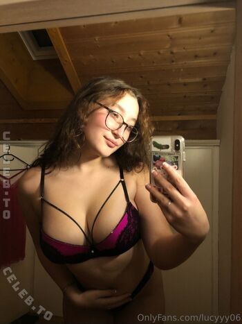 🔥 Lucyyy leaked private photo uncensored full