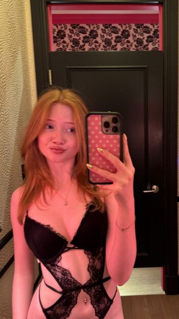 🔥 Makenna kelly  page leaked private photo uncensored full