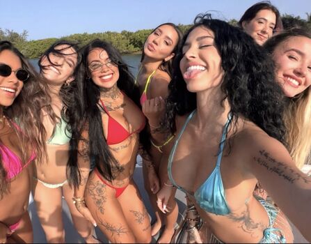 🔥 Malu trevejo  page leaked private photo uncensored full