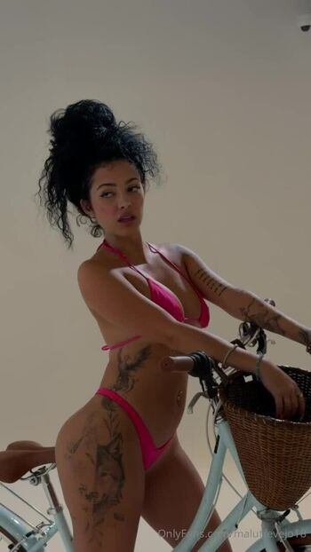 🔥 Malu trevejo  page leaked private photo uncensored full